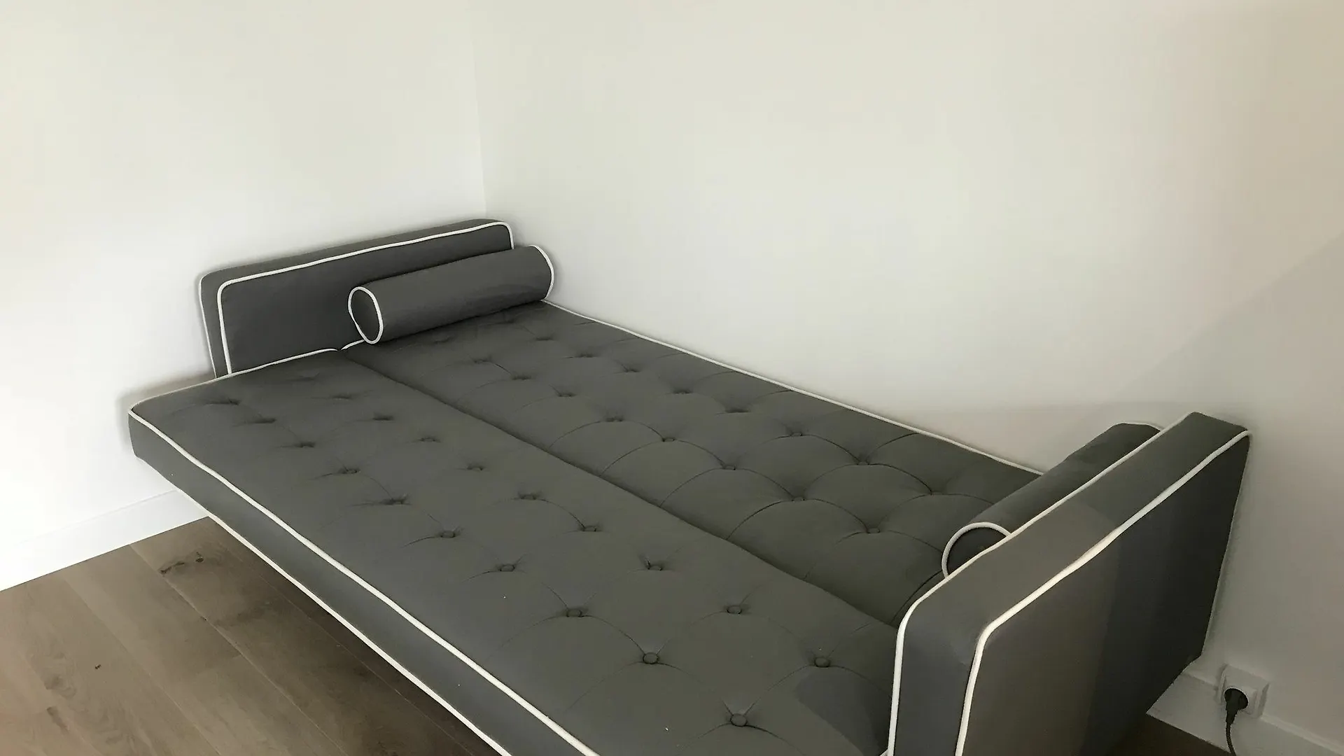 Beau Au Centre De Daire Paris